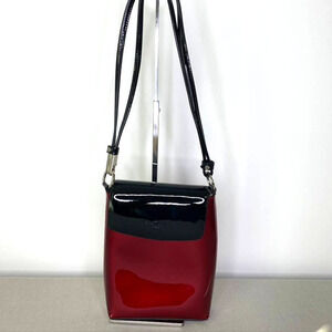 Frederic T Paris red patent leather purse